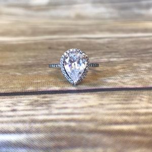 Radiant Pandora Teardrop Pear Shaped Ring Halo 💍